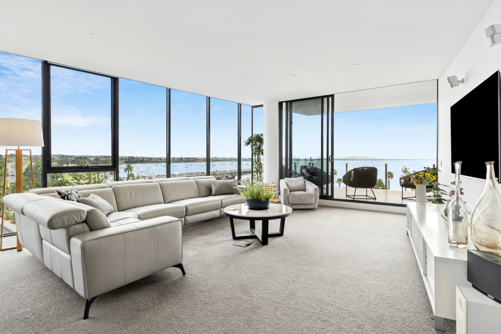 501/6 Eastern Beach Road, Geelong - Image 2
